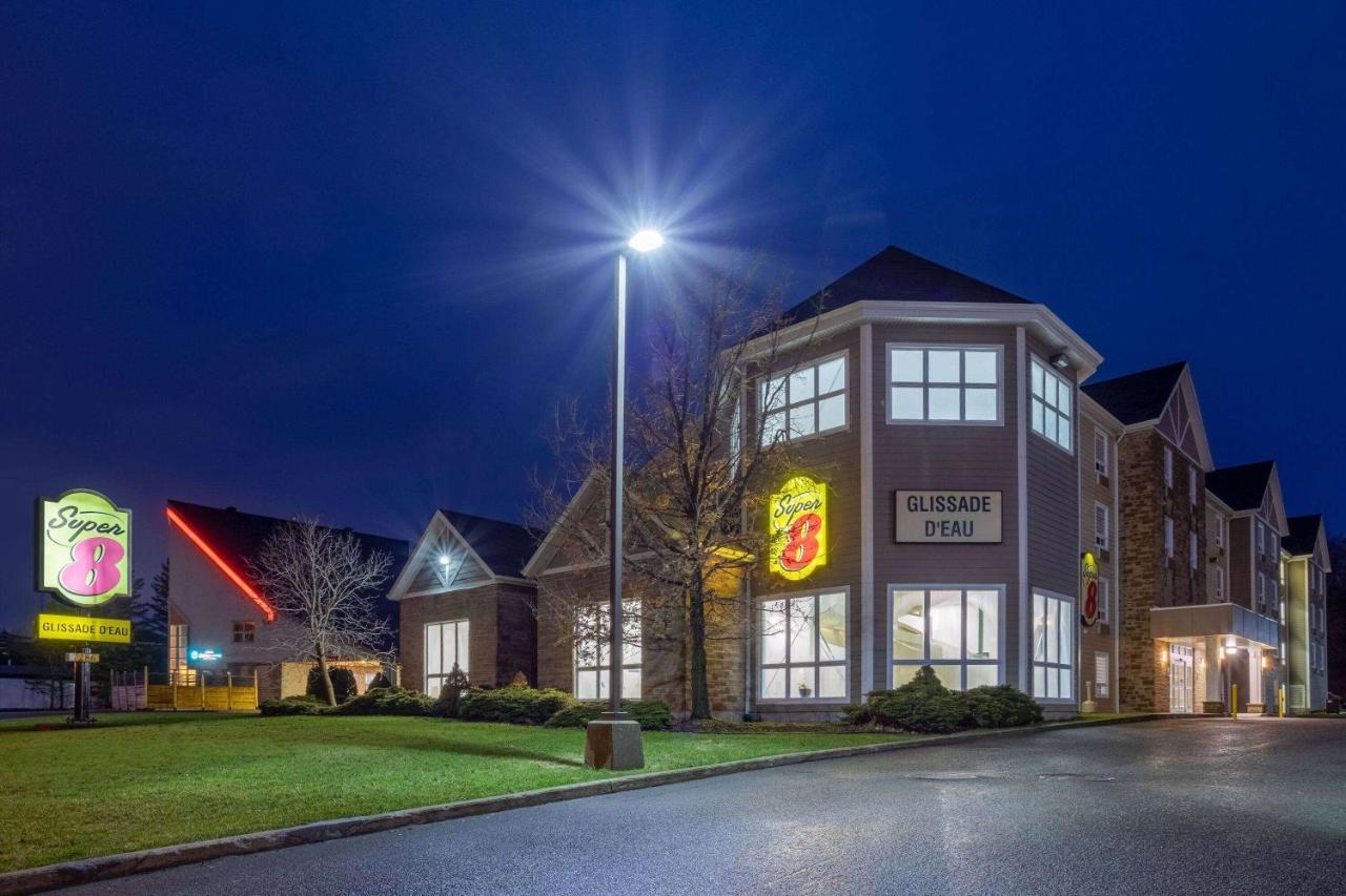Super 8 By Wyndham Quebec City Ngoại thất bức ảnh