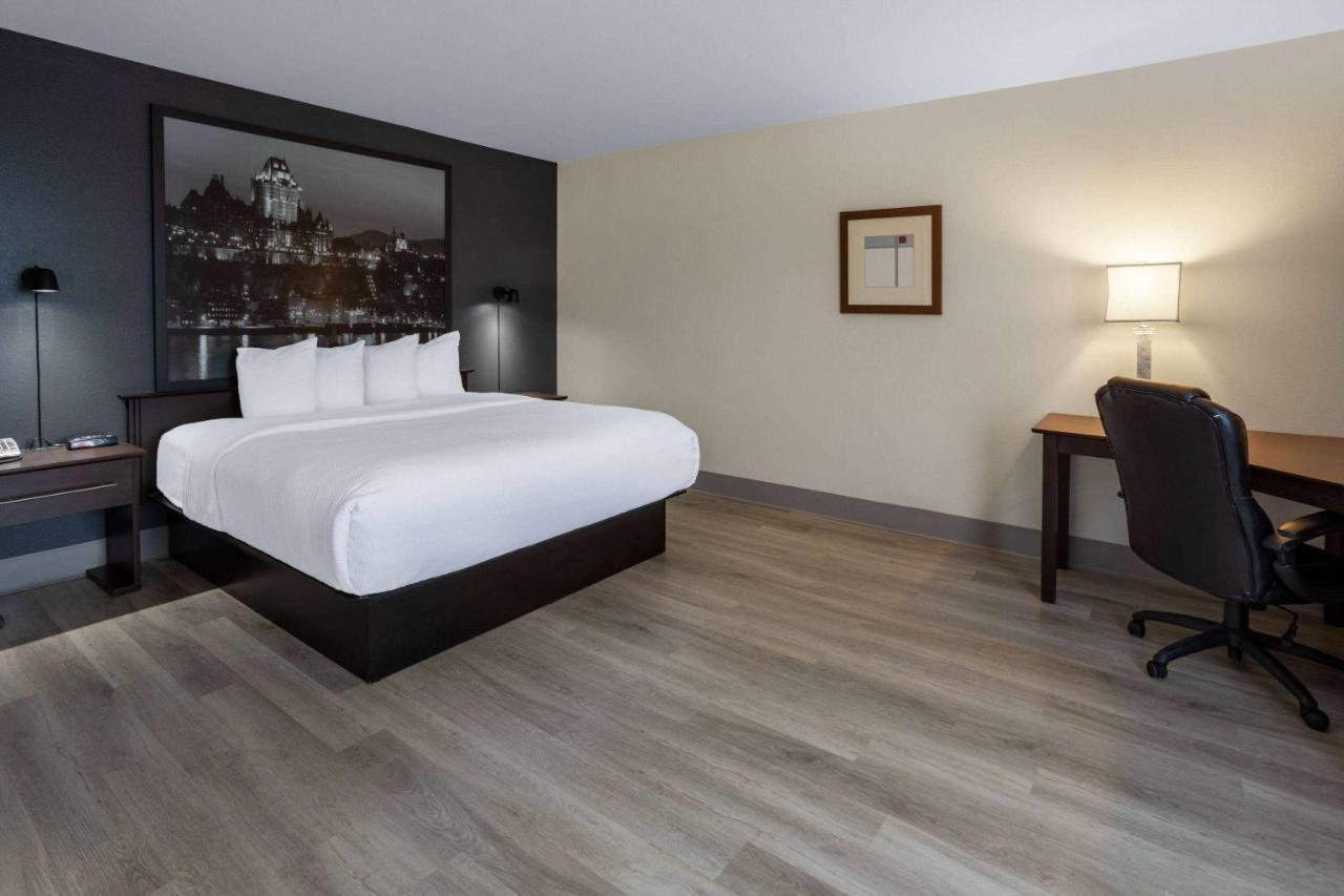 Super 8 By Wyndham Quebec City Ngoại thất bức ảnh