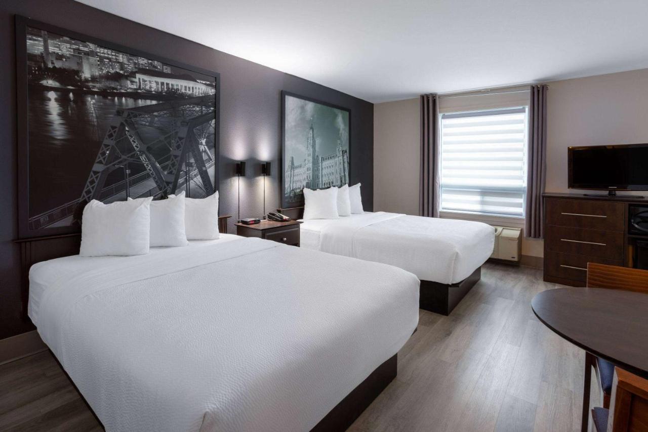 Super 8 By Wyndham Quebec City Ngoại thất bức ảnh