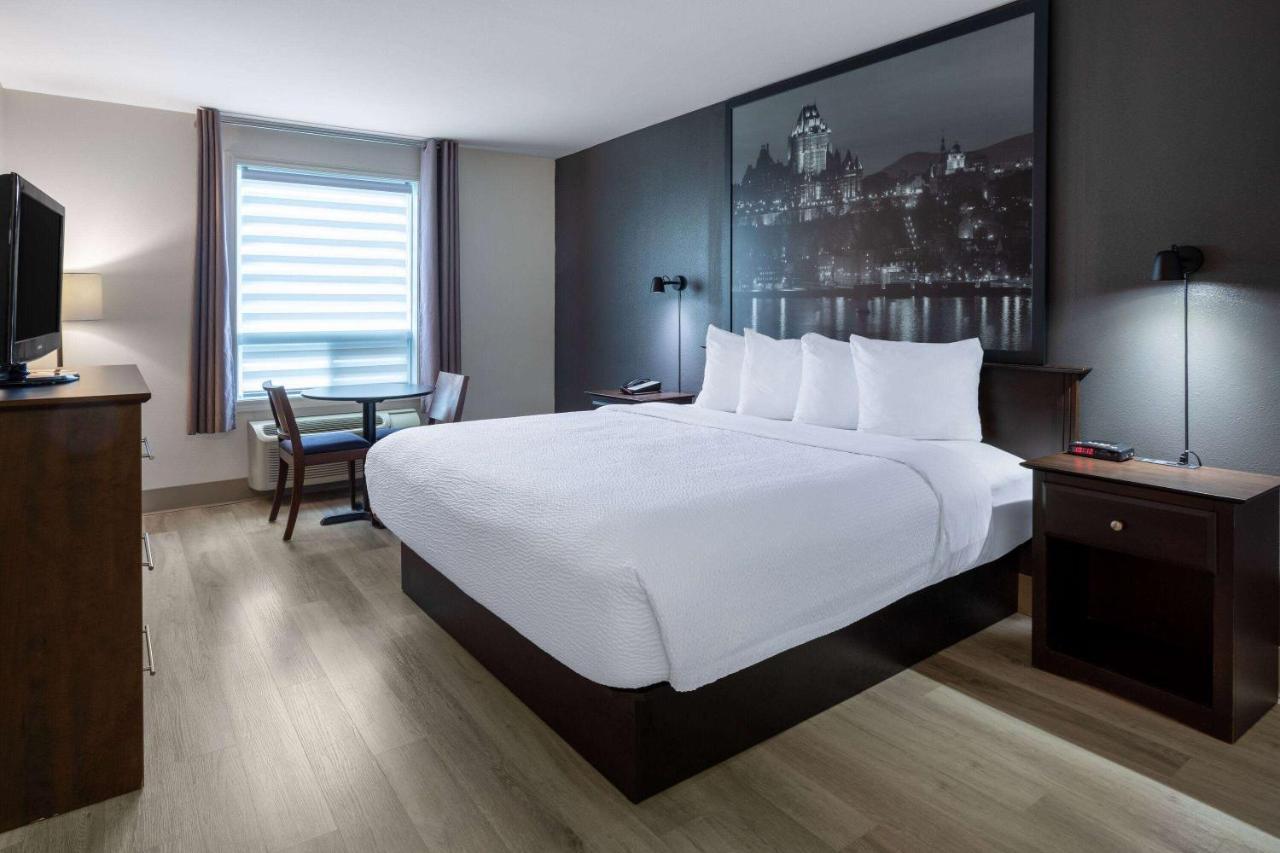 Super 8 By Wyndham Quebec City Ngoại thất bức ảnh