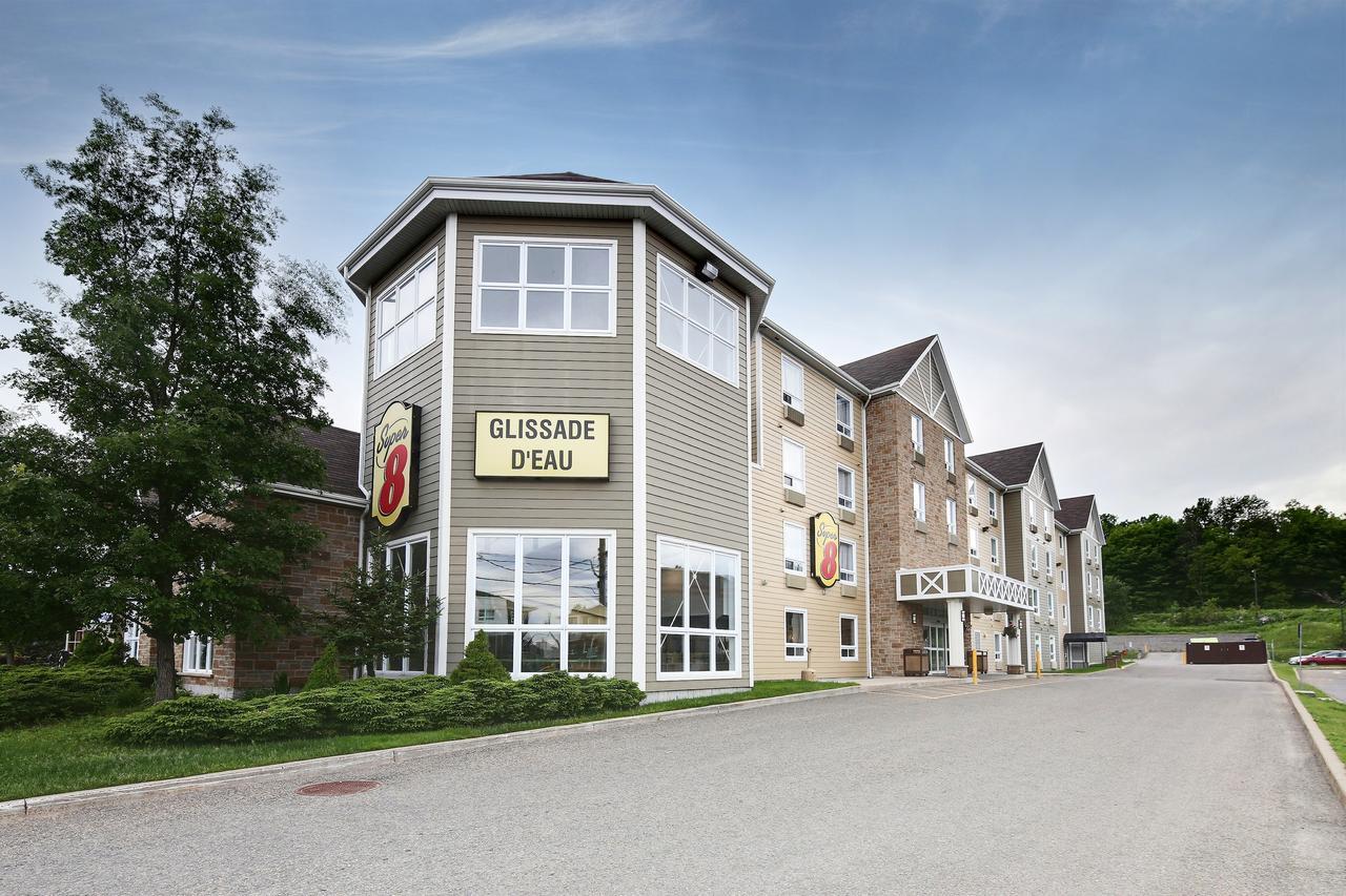Super 8 By Wyndham Quebec City Ngoại thất bức ảnh