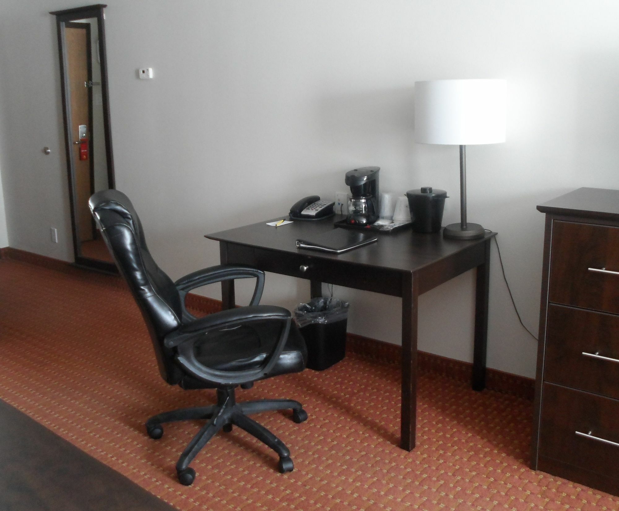 Super 8 By Wyndham Quebec City Ngoại thất bức ảnh